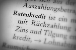 Möglichkeiten der Autofinanzierung: Einen Gebrauchtwagen können Sie dank Kredit in Raten abzahlen.