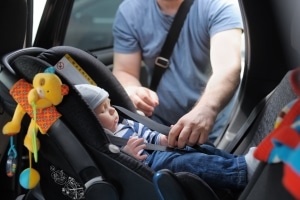 Kaufen Sie ein günstiges Familienauto gebraucht, sollten Sie darauf achten, dass es über das Isofix-System verfügt.